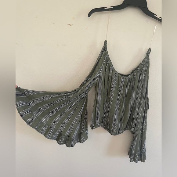 Altered State Green Black White Stripe Flowy Bell Sleeve Crop Off Shoulder Top - Picture 3 of 7